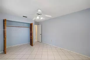 10262 SW 27th St, Miami, FL 33165 - Photo 14