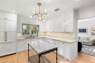 600 San Lorenzo Ave, Coral Gables, FL 33146 - Photo 6