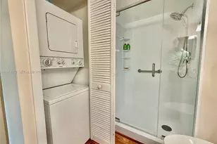 318 Lakeview Dr, Weston, FL 33326 - Photo 10