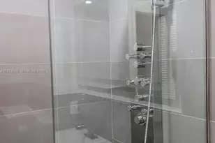 1649 NE 8th Ave, Fort Lauderdale, FL 33305 - Photo 16