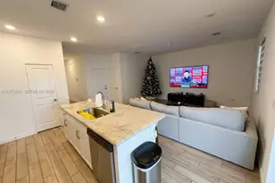 1842 SE 7th Ter, Homestead, FL 33034 - Photo 14