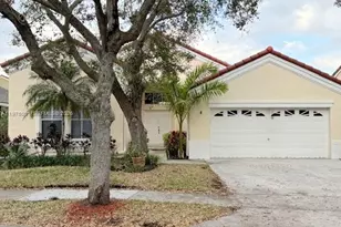 622 Carrington Ln, Weston, FL 33326 - Photo 1