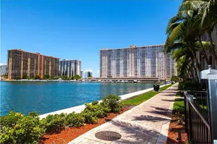 17100 N Bay Rd, Sunny Isles Beach, FL 33160 - Photo 34