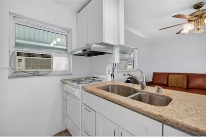 2543 Liberty St, Hollywood, FL 33020 - Photo 44
