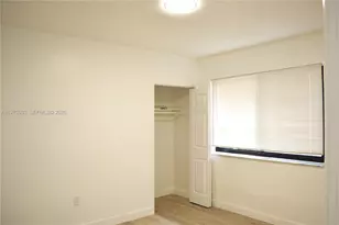 1035 SW 4th St, Miami, FL 33130 - Photo 8