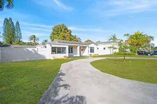 529 NE 109th St, Miami, FL 33161 - Photo 2