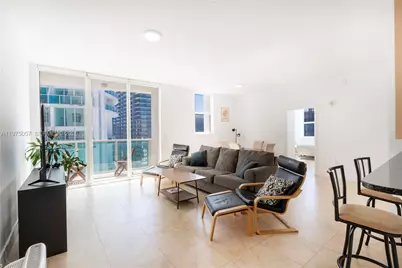 31 SE 5th St #4121, Miami, FL 33131 - Photo 1