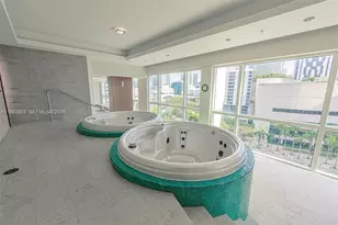 31 SE 5th St, Miami, FL 33131 - Photo 24