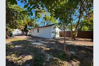 1762 NW 63rd St #1764, Miami, FL 33147 - Photo 4