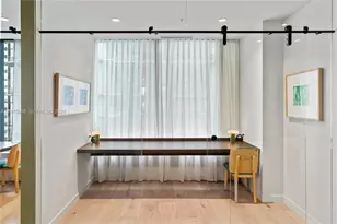 11 NE 6th St, Miami, FL 33132 - Photo 24