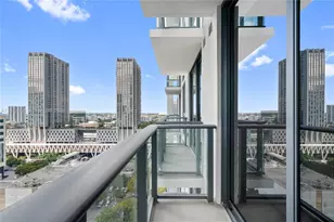 11 NE 6th St, Miami, FL 33132 - Photo 14