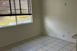 17660 NW 73rd Ave, Hialeah, FL 33015 - Photo 8