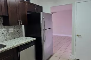9120 Fontainebleau Blvd, Miami, FL 33172 - Photo 2
