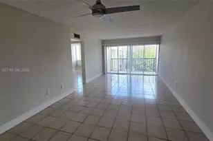 9120 Fontainebleau Blvd, Miami, FL 33172 - Photo 4