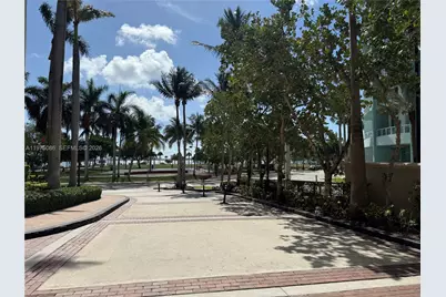 2001 Biscayne Blvd #2402, Miami, FL 33137 - Photo 48