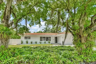 10610 NE 11th Ct, Miami Shores, FL 33138 - Photo 2