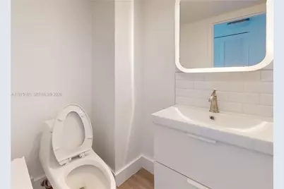 2345 NE 135th St #206, North Miami, FL 33181 - Photo 12