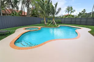 21278 SW 91st Ave, Cutler Bay, FL 33189 - Photo 12