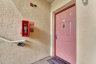 2445 NW 33rd St #1410, Oakland Park, FL 33309 - Photo 2