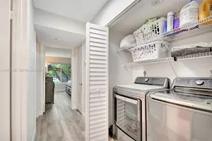 2445 NW 33rd St, Oakland Park, FL 33309 - Photo 16