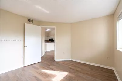 2445 SW 18th Ter #123, Fort Lauderdale, FL 33315 - Photo 12