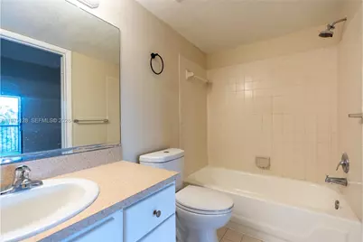 2445 SW 18th Ter #123, Fort Lauderdale, FL 33315 - Photo 20
