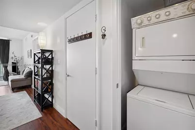 50 Biscayne Blvd #2111, Miami, FL 33132 - Photo 12