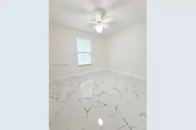 1858 NW 1st Pl, Miami, FL 33136 - Photo 4