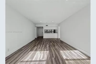 8120 Geneva Ct #453, Doral, FL 33166 - Photo 4