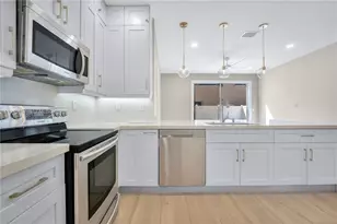 16922 SW 35th St, Miramar, FL 33027 - Photo 10