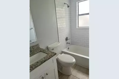 802 Twin Lakes Dr #17-A, Coral Springs, FL 33071 - Photo 8