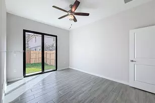 406 NW 41st St, Oakland Park, FL 33309 - Photo 24