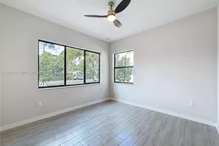 406 NW 41st St, Oakland Park, FL 33309 - Photo 14