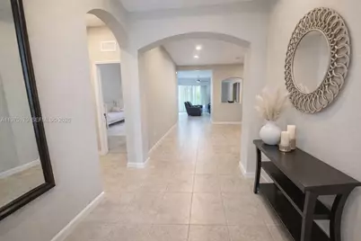 4103 NE 20th St, Homestead, FL 33033 - Photo 4
