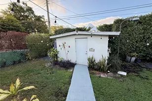 4850 SW 4th St, Miami, FL 33134 - Photo 18
