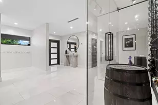 14412 Rosewood Rd, Miami Lakes, FL 33014 - Photo 10
