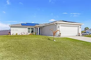 9032 Meadow Cir, Labelle, FL 33935 - Photo 4