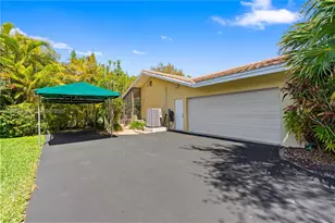 7521 SW 175th St, Palmetto Bay, FL 33157 - Photo 20