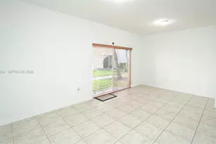 14046 SW 49th St, Miramar, FL 33027 - Photo 8