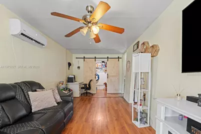3143 NW 59th St, Miami, FL 33142 - Photo 8