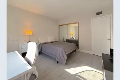 541 Blue Heron Dr #201, Hallandale Beach, FL 33009 - Photo 10