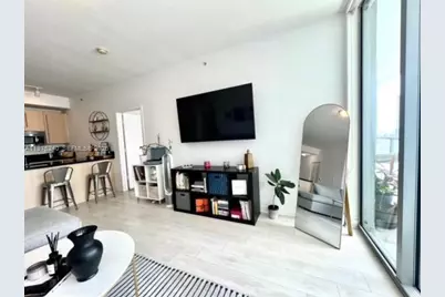 79 SW 12th St #2010, Miami, FL 33130 - Photo 6