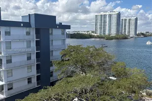 16558 NE 26th Ave, North Miami Beach, FL 33160 - Photo 6