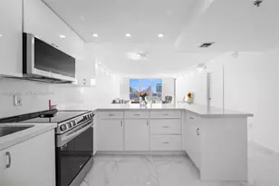 4101 Pine Tree Dr, Miami Beach, FL 33140 - Photo 8