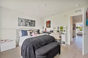 2535 NE 193rd St, Miami, FL 33180 - Photo 16