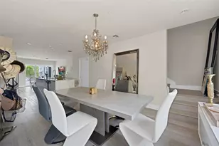 2535 NE 193rd St, Miami, FL 33180 - Photo 8