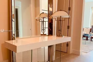 1425 Brickell Ave, Miami, FL 33131 - Photo 12