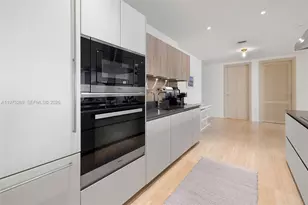 1000 Brickell Plaza, Miami, FL 33131 - Photo 18