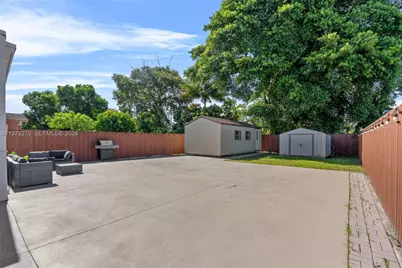 3151 NW 59th St, Miami, FL 33142 - Photo 22