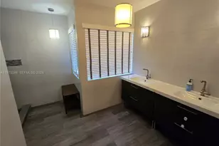 740 Conchshell Pl, Plantation, FL 33324 - Photo 14